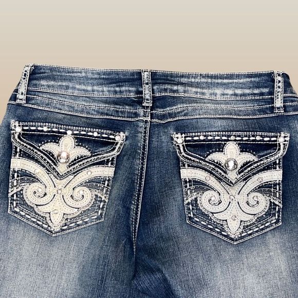 Juniors Project Indigo Embroidered ￼Faux Leather Pocket Jeans Size 9 - Picture 6 of 6